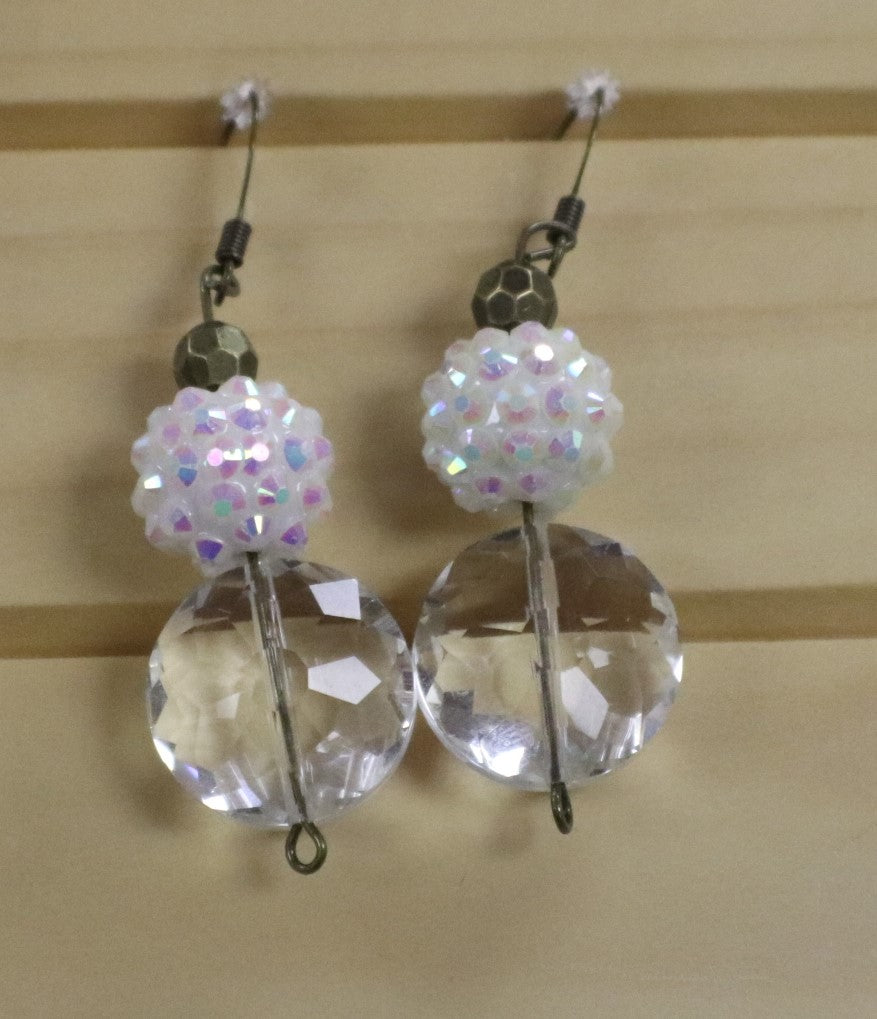 Earrings with snowball beads